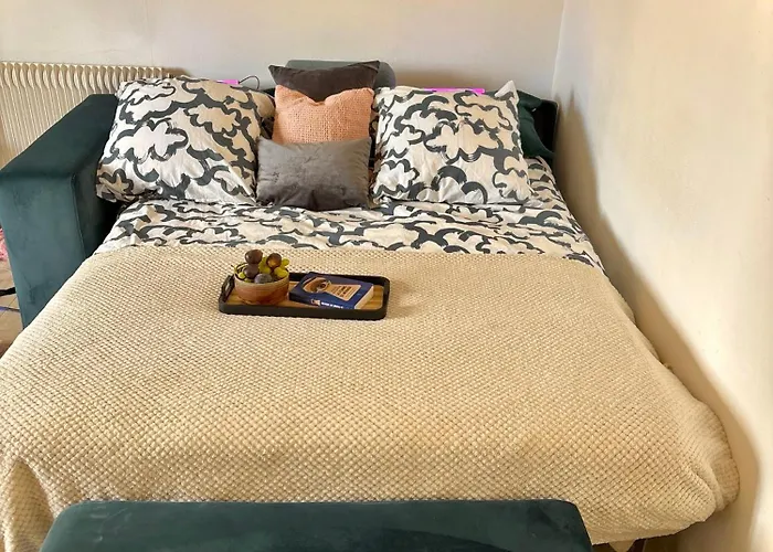 Apartment Avec Balcon, Piscine Et Garage Prive *