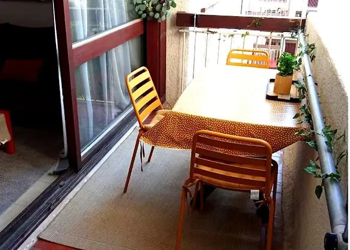 Avec Balcon, Piscine Et Garage Prive * ペルピニャン