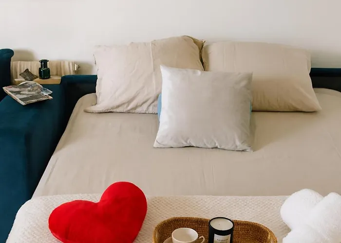 Apartman Avec Balcon, Piscine Et Garage Prive