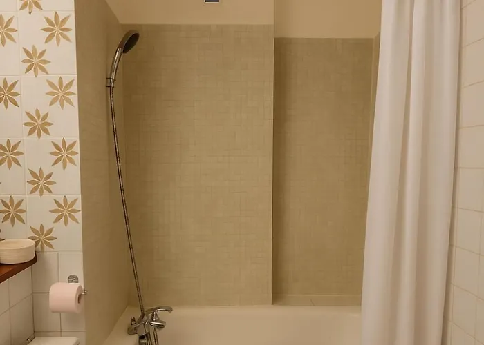 アパート Avec Balcon, Piscine Et Garage Prive *